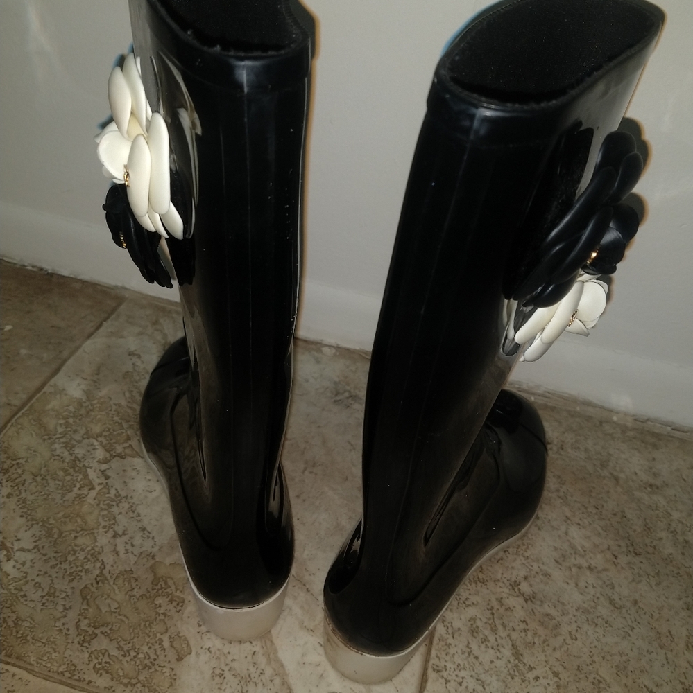 Authentic chanel rain boots.